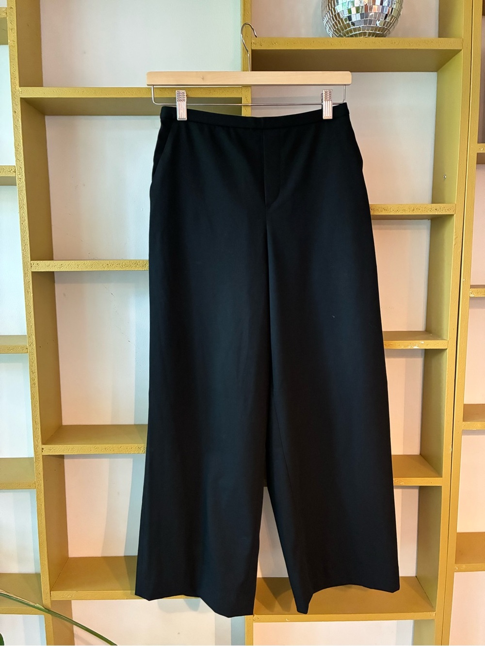 UNIQLO Black Wide-Leg Women’s Pants
